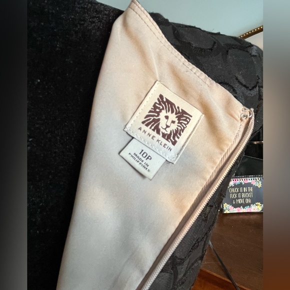 Black Dress, Anne Klein - excellent condition - Picture 4 of 15